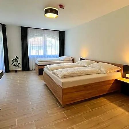 Rezidex Apartmanhaz شقة فندقية سيغيد