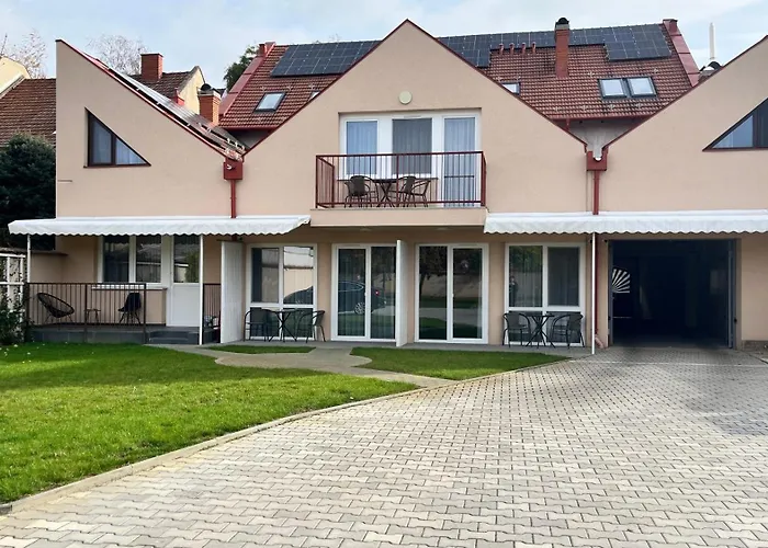 Rezidex Apartmanhaz 3* Szeged